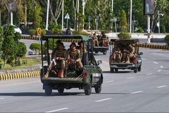 安全保障上の懸念とみなされてきたパキスタン、米イランの仲介役へと変貌