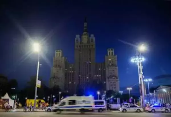 モスクワ市長、レストランでの爆発は「テロ攻撃」と言明　標的めぐり臆測広がる