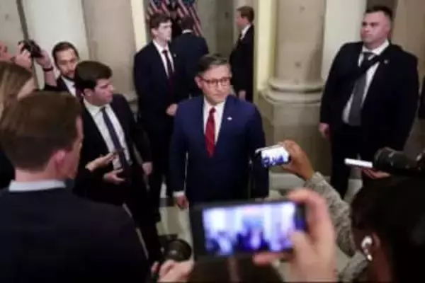 エプスタイン文書の公開義務づける法案、米下院で来週にも採決へ　議長が明言