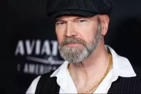 元プロレスラーの「X-Men」俳優タイラー・メイン、「極めてまれ」な乳がんを公表