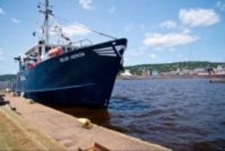 米調査船からにじみ出る謎の黒い粘液、生命が充満　未知の微生物も