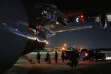 「米大統領専用機に不具合、空軍基地に引き返す　トランプ氏は新しい機体に乗り換え」の画像1