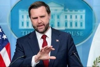 イランとの衝突、「戦争」ではないとバンス氏　終結時期への明言避ける