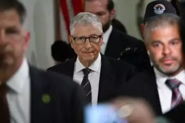 ビル・ゲイツ氏、エプスタイン氏の性犯罪目撃は否定　被害者と同じ場にいた可能性は認める