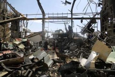 トランプ氏とイラン、双方が「地獄」を警告　米戦闘機撃墜で乗員の捜索続く中