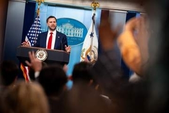 バンス米副大統領、イランとの協議のためスイスへ