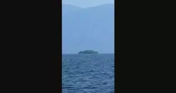 さまよえる島の謎、衛星画像で湖上から消失　カナダ