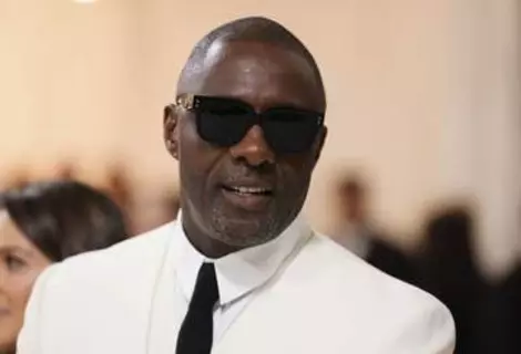 黒人俳優が演じるジェームズ・ボンド、「観客が受け入れない」　イドリス・エルバが見解