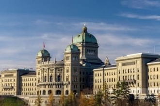 スイス、人口制限問う国民投票6月実施へ　移民受け入れに影響か