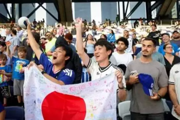「立つ鳥跡を濁さず」――W杯の日本人観客席が必ずきれいになっている理由