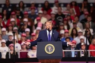 トランプ氏、集会キャンセルを巡る報道に激怒　顧問が明かす二転三転の内幕