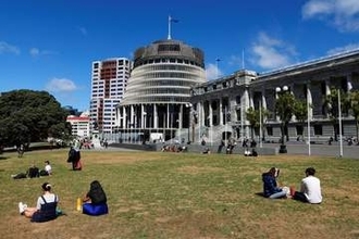 英語を公用語とする法案、ニュージーランド議会で可決　「馬鹿馬鹿しすぎ」と嘲笑の的に