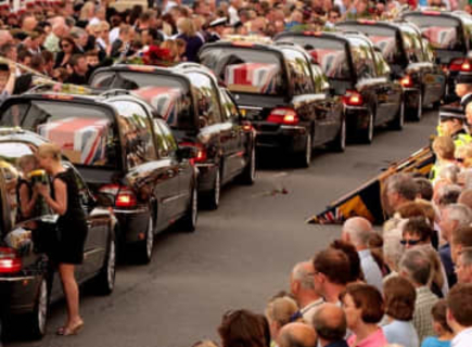 トランプ氏、今度は英軍を称賛　アフガンでのNATOの役割を軽視する発言が物議