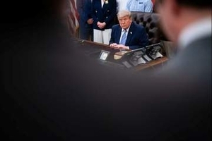 【分析】オマーンを「吹っ飛ばす」とトランプ氏、これで世界の13カ国に1カ国を脅迫・攻撃した計算に