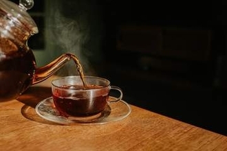 お茶は飲み方次第、心臓の健康に良くも悪くも　紅茶の方が緑茶よりも効果？