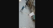 バルコニーから子どもが落下、間一髪で受け止めた男性に称賛の声　エジプト
