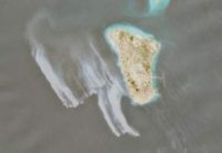 イランのカーグ島付近で大規模な石油流出、衛星画像が捉える　専門家は新たな流出に警鐘