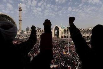 ハメネイ師の葬儀、1500万人参列の見通し　イランメディア報道