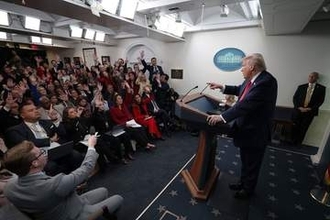 トランプ氏、CNNなどのホワイトハウス取材「禁止」　MS NOWとポリティコも