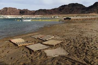 水位低下の湖で見つかったドラム缶詰めの遺体、DNA鑑定で身元特定　マフィア説は否定　米ラスベガス警察