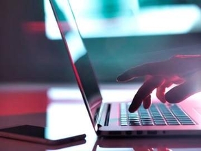 AIの暴走、訴えるべき相手はだれなのか