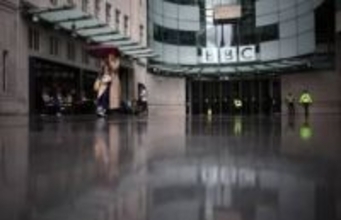 トランプ米大統領、英BBCの提訴を警告　演説の編集問題で