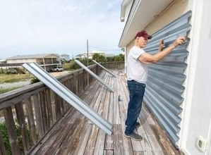 ハリケーン「イサイアス」、今週末に米南東部上陸へ　大西洋で今シーズン初