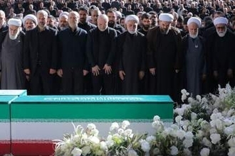 イラン国内に広がる分断、強硬派は現指導部が「クーデター」を画策と非難