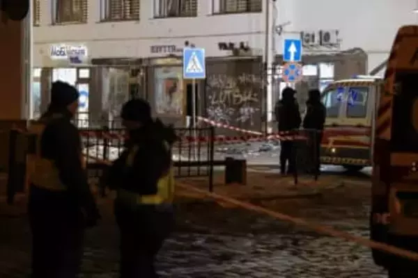 爆発で1人死亡、当局が「テロ攻撃」として捜査　ウクライナ西部