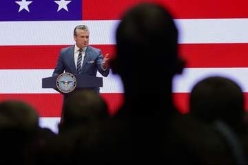 米軍に「自律戦闘軍」創設へ、ヘグセス国防長官が発表　ウクライナ戦争から教訓