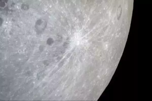 アルテミス2の有人宇宙船、地球から最遠に到達　アポロ13号の記録を更新