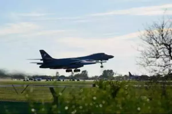 米空軍爆撃機、テロ計画疑惑の英基地からすべて撤収　新たな脅威受け