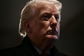 米軍、早ければ週末にもイラン攻撃の態勢　トランプ大統領の最終決断はまだ