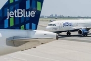 米民間旅客機、着陸中にドローンとの衝突を報告