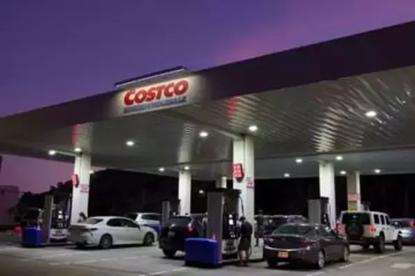 米コストコにガソリン求める顧客が殺到　なぜそれほど安く販売できるのか