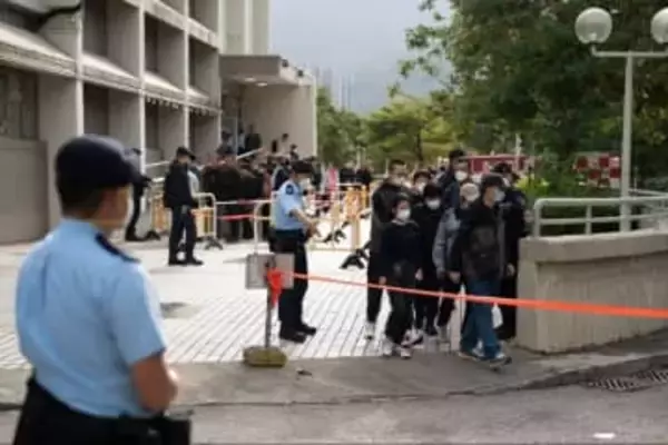 香港の高層住宅火災、死者55人に　安否不明者の新たな情報なし