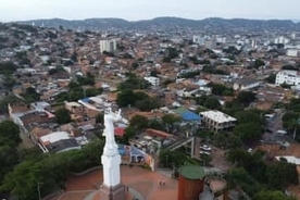 トランプ氏 コロンビア攻撃示唆