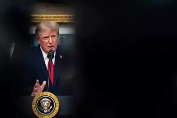 イランに対する「壊滅的な経済作戦」、トランプ氏が表明