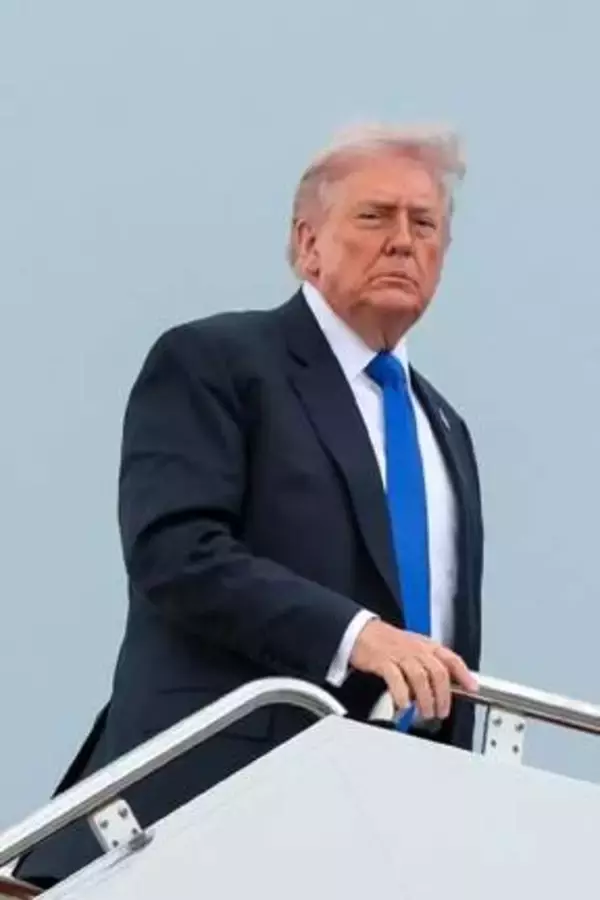 トランプ氏、特使らのパキスタン派遣を中止　イラン指導部の「内紛」理由に