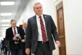 マクスウェル受刑者、エプスタイン事件調査でトランプ氏の潔白証明する用意　恩赦与えられればと弁護士