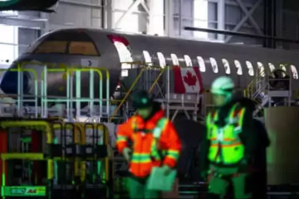 トランプ米大統領、カナダ製航空機の認証を取り消すと投稿　50％関税の脅し