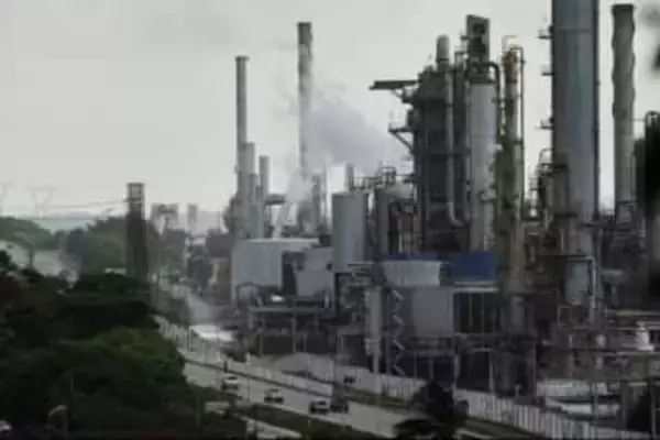 ベネズエラが米国の石油を盗んだとトランプ氏　実際の経緯は