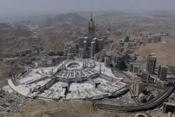 サウジ、イスラム教の聖地メッカ周辺でフーシのドローンを撃墜