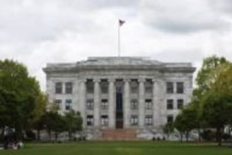 ハーバード大の医学系施設で「意図的」とみられる爆発、現場から2人逃走　米