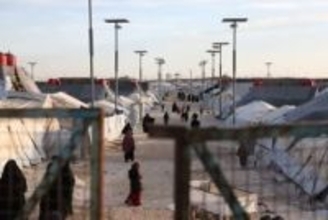 ISIS関係者の家族収容する難民キャンプから「大量脱走」の報道、数千人逃亡か　シリア