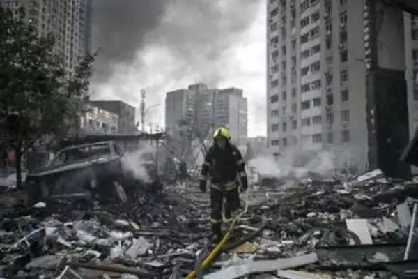 前線が膠着するロシアとウクライナ、激化する空中戦で代償を払わされる民間人