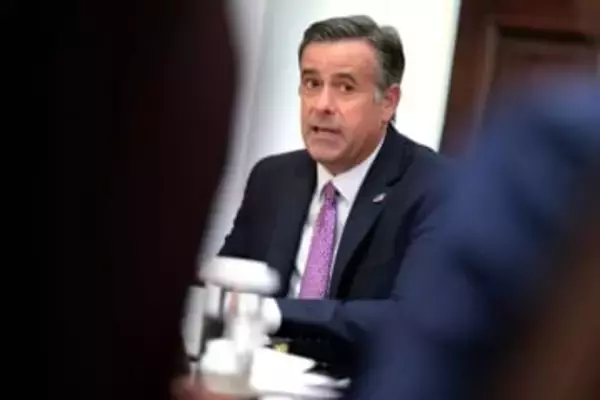 CIA長官がベネズエラ訪問、大統領代行と会談