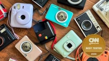 30種類以上のインスタントカメラを持つテックライターがおすすめの2製品を紹介、休暇中のギフトにも最適