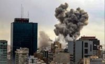 既に経済危機が深刻だったイラン、戦争の影響で数百万人が失業の危機に