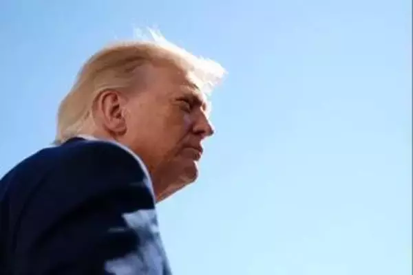トランプ氏、中間選挙前に「イラン攻撃の計画なし」